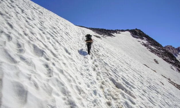 When is it too early to hike the JMT- Looking at JMT Snow for 2022