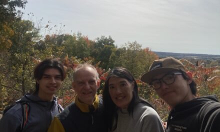 Crawford Lake to Rattlesnake Point: A Family Hike, Proper Autumn Colour and No Hunter